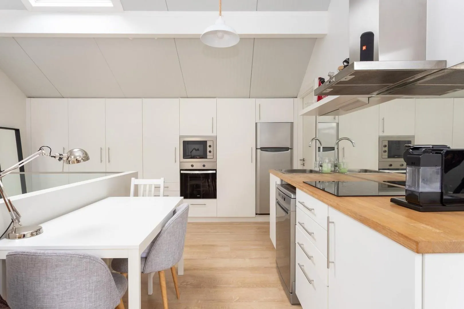 Apartamento Modern Loft In Principe Real - Aircon | By Airnest Lisboa